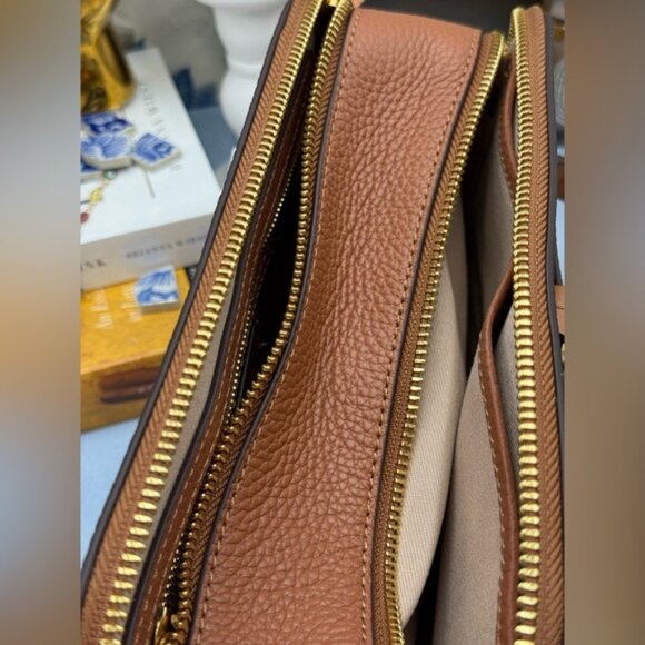 🆕 OROTON 🧿 NWOT Dylan Camera Crossbody Bag, Tan Calfskin Pebble Leather - Picture 14 of 16